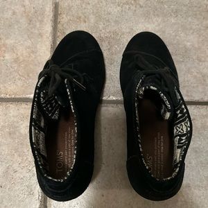 Tom’s Wedge Ankle Boot